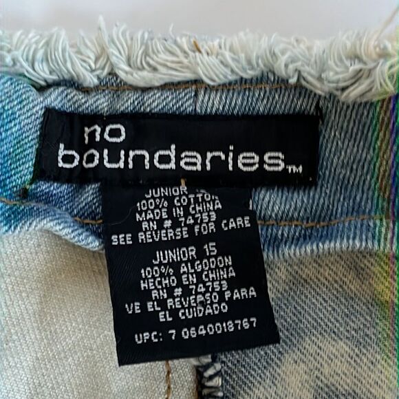 No Boundaries Y2k Patchwork Jeans Crop Raw Edge Waist Hemline Junior 15 - Picture 11 of 16